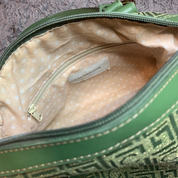 Green Sparkly purse - Picture 3 of 4